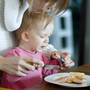 শিশুর খাবারে প্রোটিনের ঘাটতি হচ্ছে বুঝবেন কীভাবে?