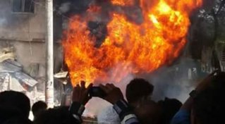 পিরোজপুরের মঠবাড়িয়ায় আগুন, ৩০ লাখ টাকার ক্ষতি