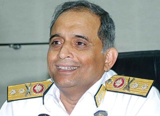 নৌবাহিনীর প্রধান অ্যাডমিরাল নিজামউদ্দিন আহমেদ