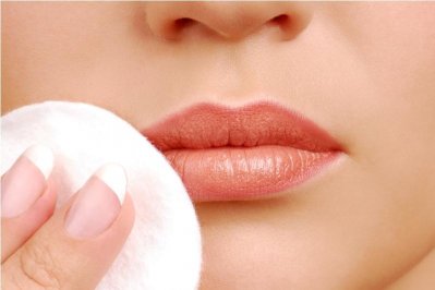 lip-makeup-remover