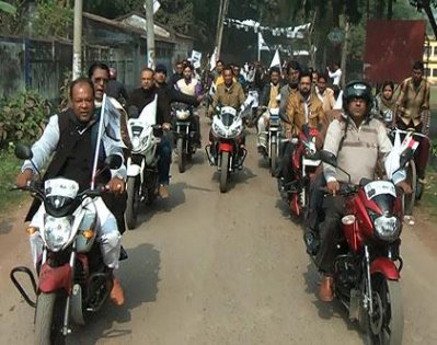 সাতক্ষীরায় আ.লীগ প্রার্থীর বিরুদ্ধে আচরণ বিধি লঙ্ঘনের অভিযোগ