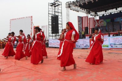 কক্সবাজারে তিন দিনের সৈকত উৎসব শুরু