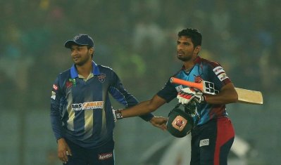 রংপুর রাইডার্স ও বরিশাল বুলসের মধ্যকার ম্যাচের মূহুর্ত 