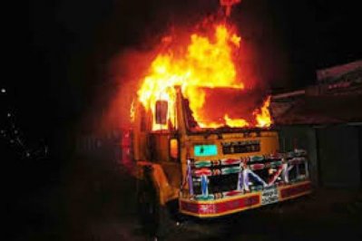 স্বাভাবিক জীবনে ফিরতে পারছে না পেট্রোলবোমায় দগ্ধরা