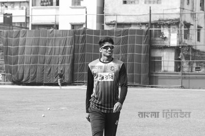 অনুশীলনের ফাঁকে মেহেদী হাসান রানা