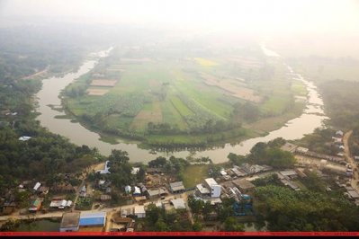 আকাশ থেকে মাটির ছবি ৬