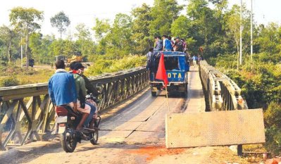 বান্দরবানের দুই উপজেলা যোগাযোগ বিচ্ছিন্ন হওয়ার আশঙ্কা