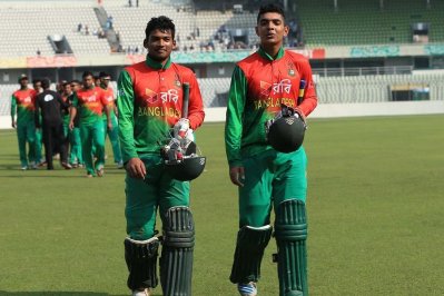 ওয়েস্ট ইন্ডিজের সঙ্গে সিরিজের প্রথম ম্যাচে অপরাজিত হয়ে মাঠ ছাড়ছেন সাইফ ও শান্ত