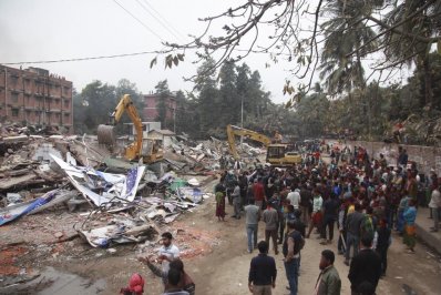 কল্যাণপুর পোড়াবস্তির ভাঙার দৃশ্য ১