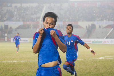 দাপুটে জয়ে বঙ্গবন্ধু গোল্ড কাপ শিরোপা নেপালের