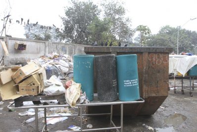 মেডিক্যাল বর্জ্য- ছবি- নাসিরুল ইসলাম
