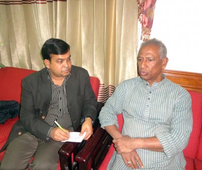 মতিউর রহমানের সঙ্গে একান্ত আলাপচারিতায় গাজী কামরুল হুদা সেলিম 