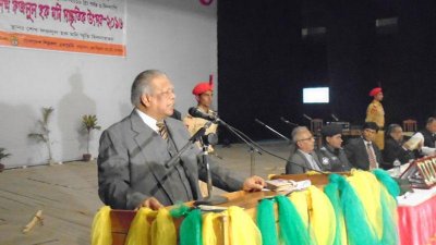 সভায় বক্তব্য রাখছেন শিল্পমন্ত্রী আমির হোসেন আমু
