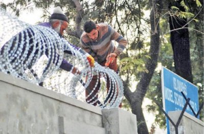 পাকিস্তানে ২৩০ শিক্ষা প্রতিষ্ঠান বন্ধের পেছনে নিরাপত্তাজনিত উদ্বেগ