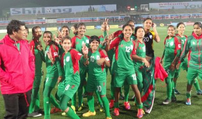 দ্বিতীয় ম্যাচে শ্রীলঙ্কাকে ২-১ গোলে হারিয়েছে বাংলাদেশ।