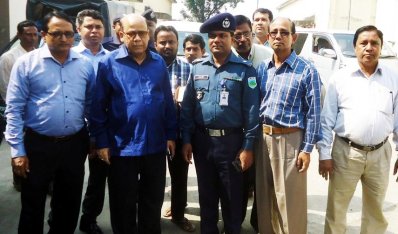 বেতগাড়ি খাদ্যগুদাম পরিদর্শনে খাদ্যমন্ত্রী অ্যাডভোকেট কামরুল ইসলাম