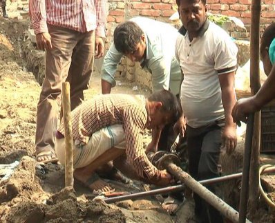 নরসিংদীতে ভ্রাম্যমাণ আদালতের অভিযানে অবৈধ গ্যাস সংযোগ বিচ্ছিন্ন করা হয়