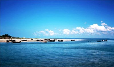 সংকটে জর্জরিত ‘দূর দ্বীপবাসী’
