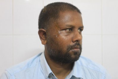 ঢামেক বার্ন ইউনিটে মেয়র আবু সাইদ, আলোকচিত্র নাসির উল ইসলাম 