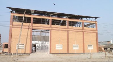 হাজারীবাগে নির্মাণাধীন বর্জ্যঘর