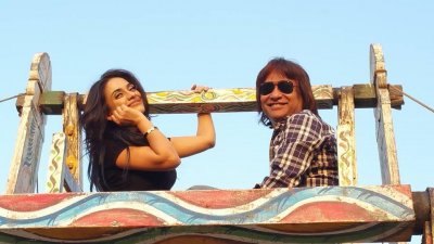 ভিডিওতে পার্থ ও আমব্রিন।