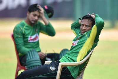 জবাবটা মাঠেই দিতে চান মাশরাফিরা