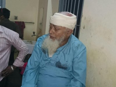 রাজারহাটে আহত আ. লীগ নেতা