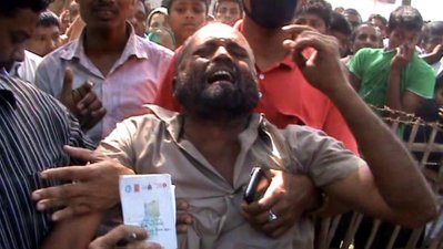 ট্রাক ড্রাইভার ও হেলপারকে হত্যা করে চাল লুট