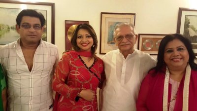 গুলজার-অমিত কুমারের সঙ্গে রুনা-আঁখি।