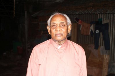 জগন্নাথ হলের পুণ্য মাটিতে শুয়ে আছেন দেশের শ্রেষ্ঠ মেধা (5)