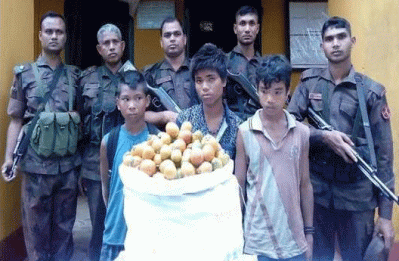 সুনামগঞ্জে ৩ ভারতীয় নাগরিক আটক