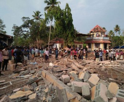 কেরালার ভয়াবহ অগ্নিকাণ্ডে নিহতের সংখ্যা বেড়ে ১০৬, চলছে উদ্ধারকাজ