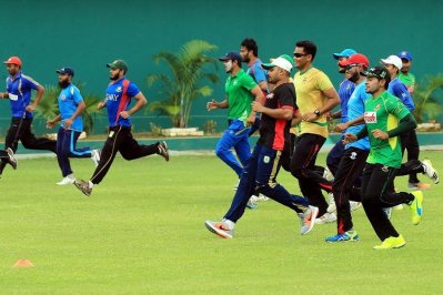 অনুশীলনে ক্রিকেটাররা