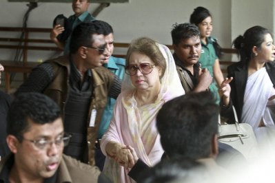 আদালতে খালেদা (ফাইল ছবি)