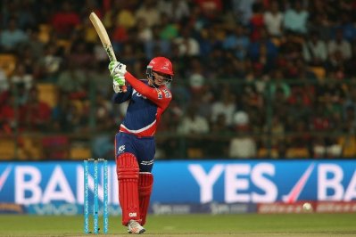 শতক হাঁকানোর পথে ডি কক
