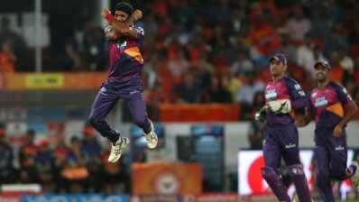 বৃষ্টিবিঘ্নিত ম্যাচে সানরাইজার্সকে হারালো পুনে
