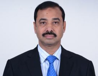 আ জ ম নাছির উদ্দিন।