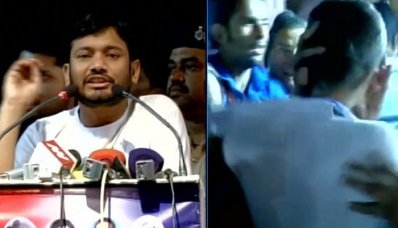 সভায় বক্তব্য রাখছেন কানহাইয়া, অপরদিকে কালো পতাকা প্রদর্শনকারীকে গণপিটুনি
