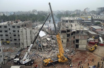 রানা প্রাজা ধসের পর উদ্ধার কাজের ছবি