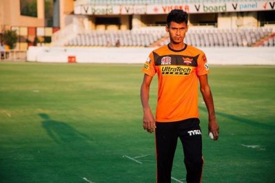 মুস্তাফিজকে পাওয়ার ব্যাপারে আমরা আত্মবিশ্বাসী: সাসেক্স কোচ