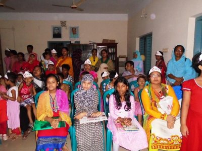 শিল্পকলা একাডেমির অডিটোরিয়ামে উপস্থিতির একাংশ