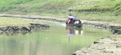 দুর্ভোগ বাড়ছে কাপ্তাই হ্রদে