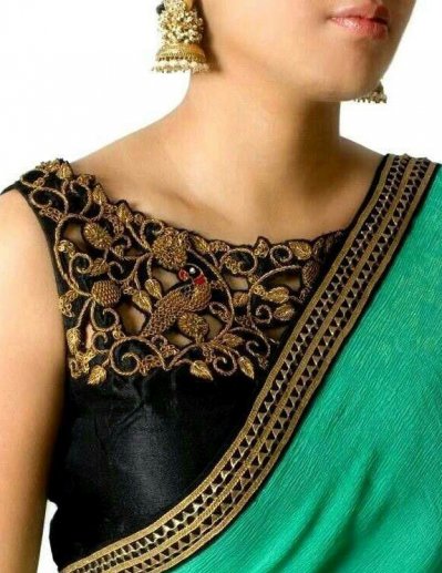 ছিমছাম নকশার ব্লাউজে...  