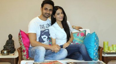 বর আনমলের সঙ্গে অমৃতা