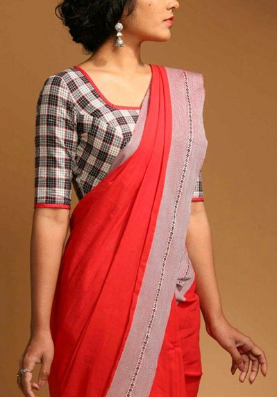 ছিমছাম নকশার ব্লাউজে...  