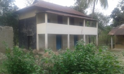 শ্রীপুরে মোতালেব মাস্টারের পরিত্যাক্ত বাড়ি