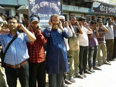 শ্রীমঙ্গলে উপজেলার বিভিন্ন স্কুল-কলেজের শিক্ষকদের নিন্দা প্রকাশ