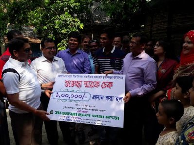 মুস্তাফিজকে সংবর্ধনা দিলো সাতক্ষীরা জেলা প্রশাসন