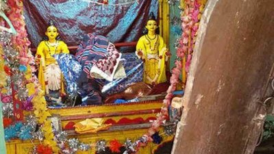 ৪০০ বছরের পুরনো মন্দিরে চুরি