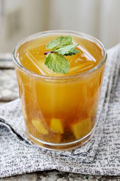ঠাণ্ডা আম-পুদিনা চা